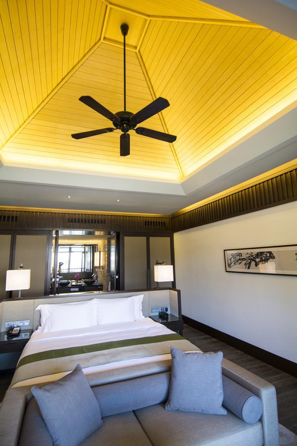 Dusit Devarana Hot Springs & Spa Guangzhou Exterior photo