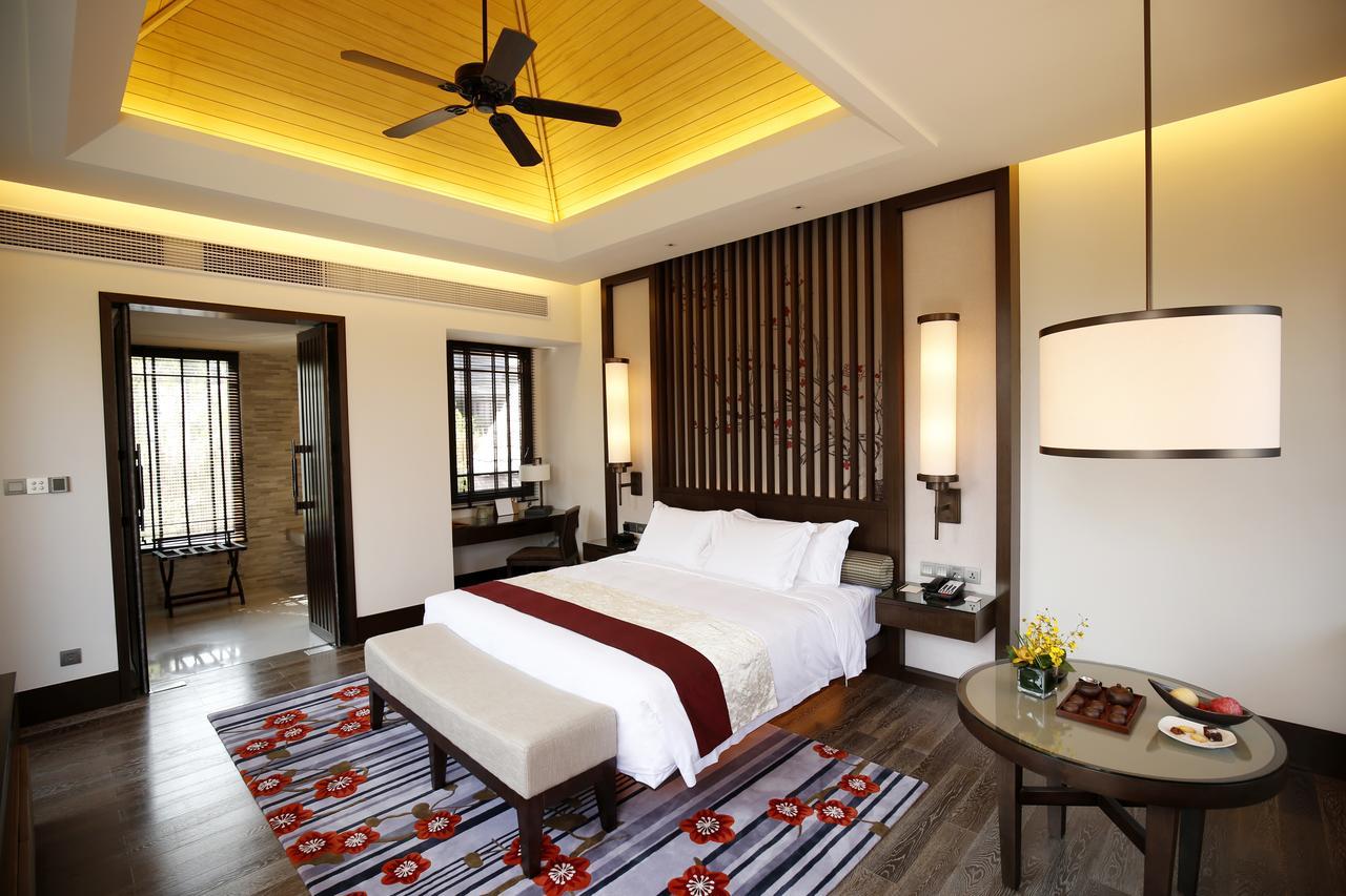 Dusit Devarana Hot Springs & Spa Guangzhou Exterior photo