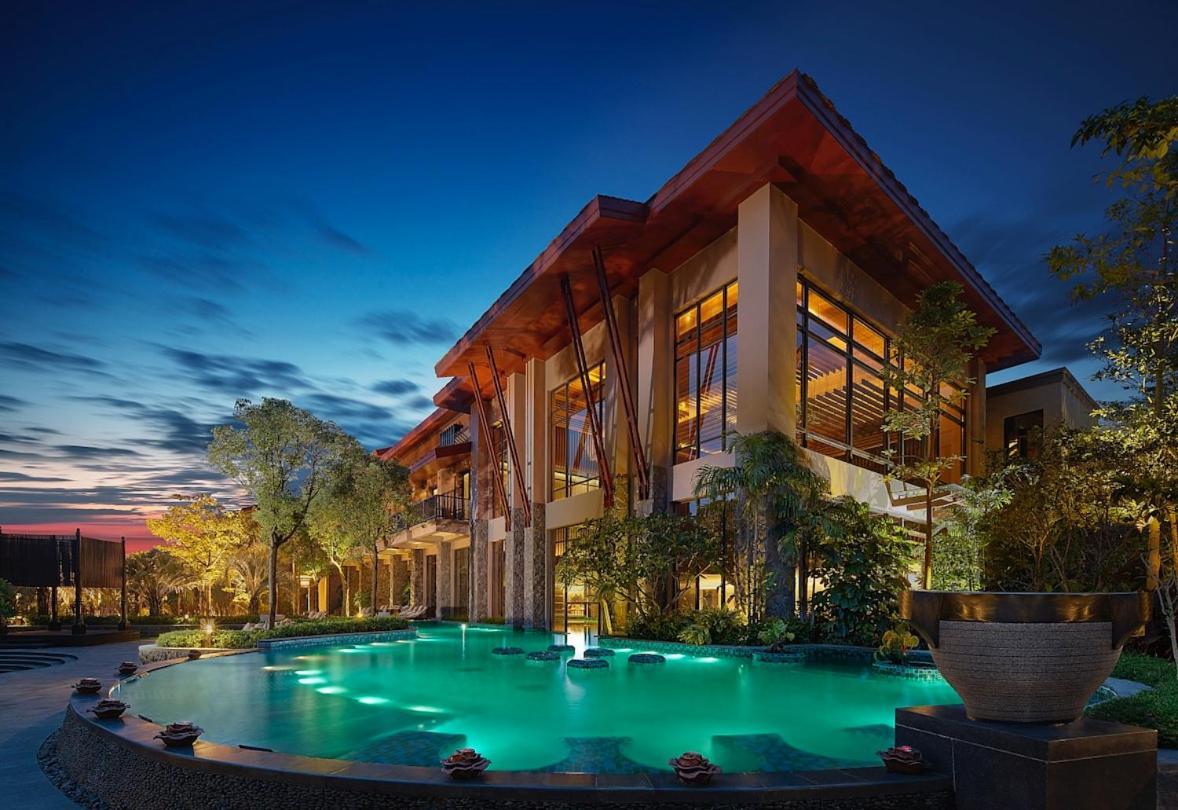 Dusit Devarana Hot Springs & Spa Guangzhou Exterior photo